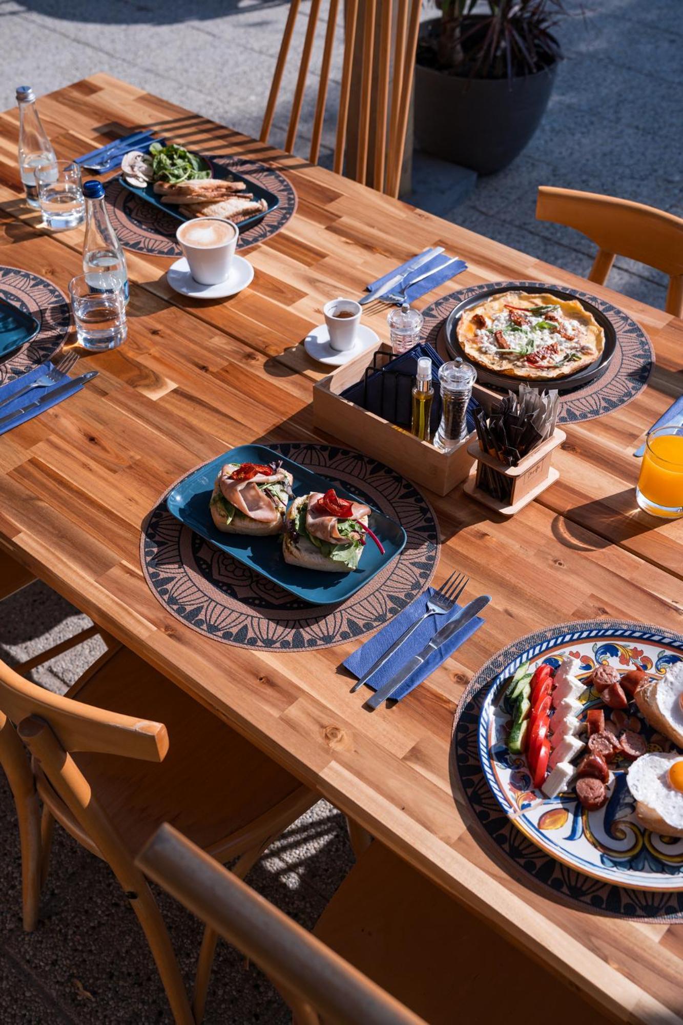 Riva Mamaia Beach Aparthotel Ngoại thất bức ảnh